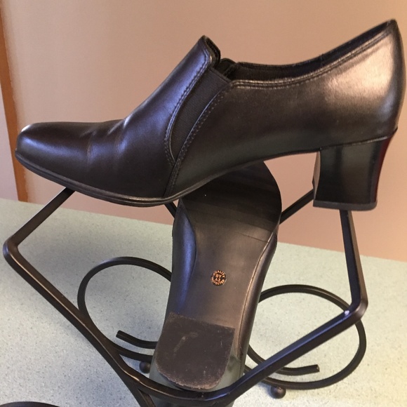 BLACK 7.5 JEAN BOOTS BY LIZ BAKER Shoes Sz 75 Liz Baker Black Jean Jeggings Boots Poshmark